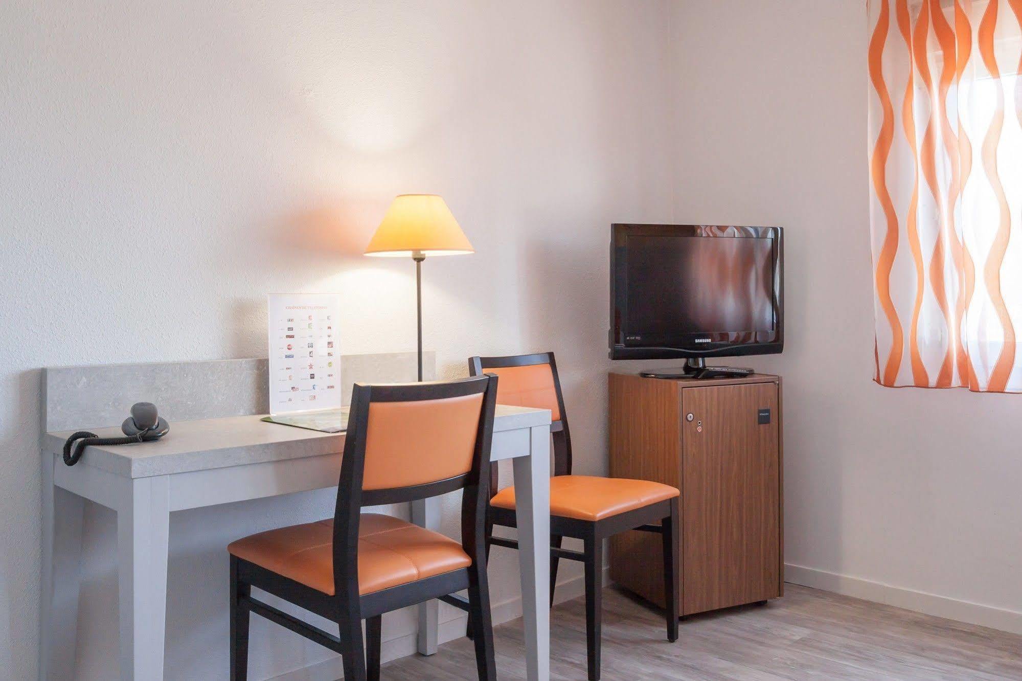 Logis Hotel L'Escargotiere Dijon Sud - Chenôve Екстериор снимка